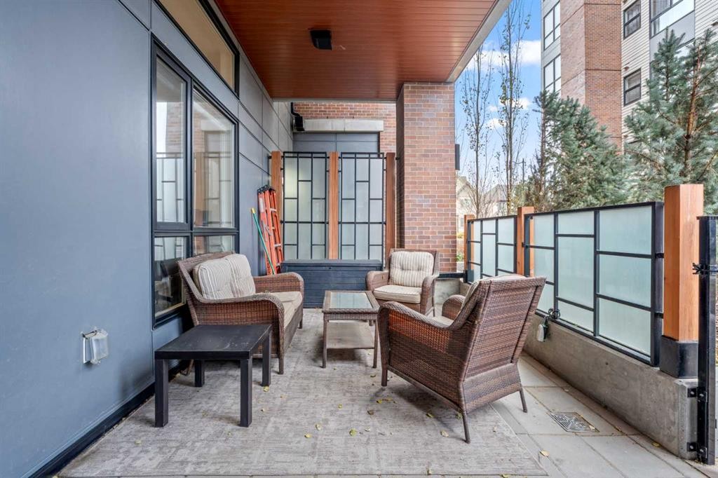 124 Mahogany Centre Se, Calgary, AB - Outdoor With Deck Patio Veranda With Exterior