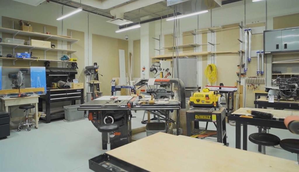 124 Mahogany Centre Se, Calgary, AB - Indoor