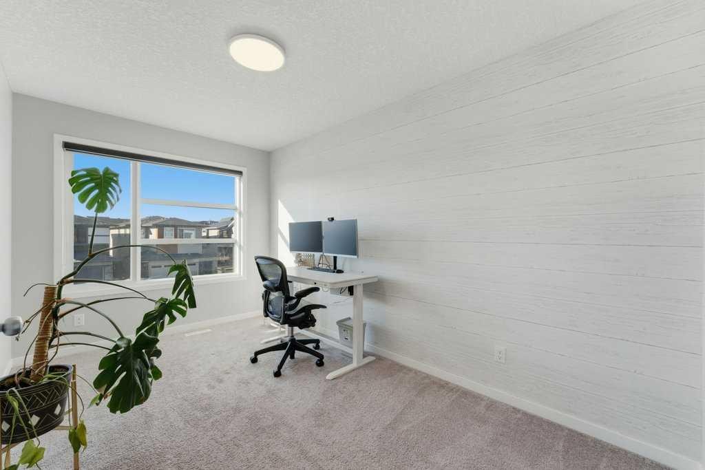 34 Walgrove Link Se, Calgary, AB - Indoor Photo Showing Other Room