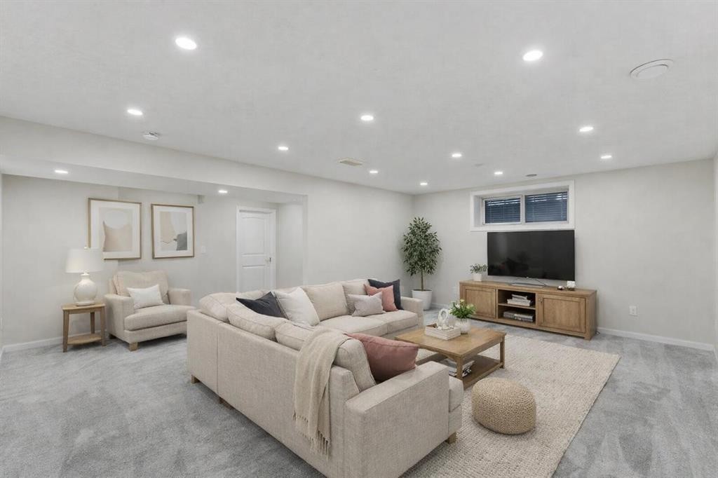 34 Walgrove Link Se, Calgary, AB - Indoor