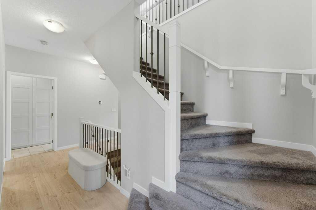 34 Walgrove Link Se, Calgary, AB - Indoor Photo Showing Other Room