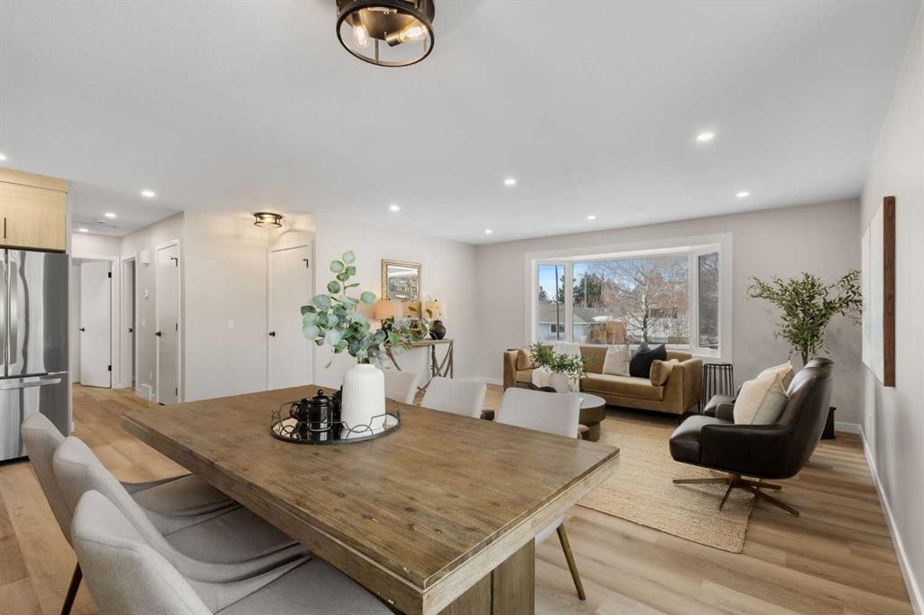 198 Silver Brook Road Nw, Calgary, AB - Indoor