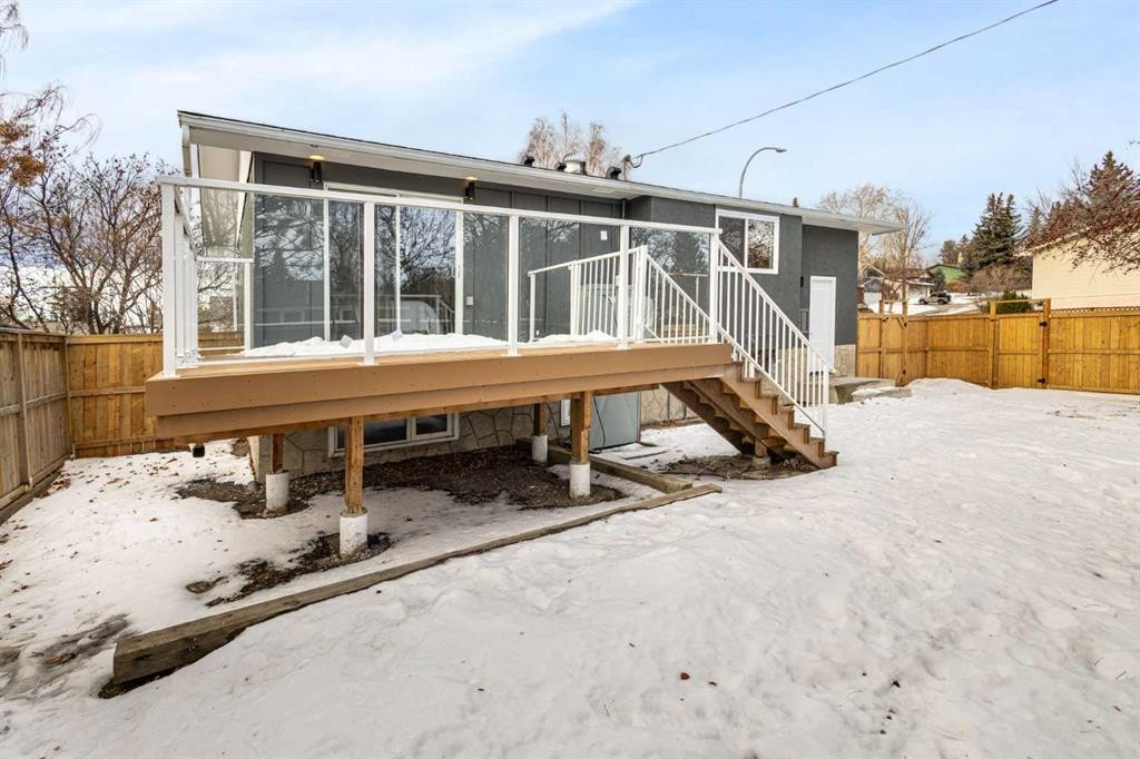 198 Silver Brook Road Nw, Calgary, AB - Outdoor