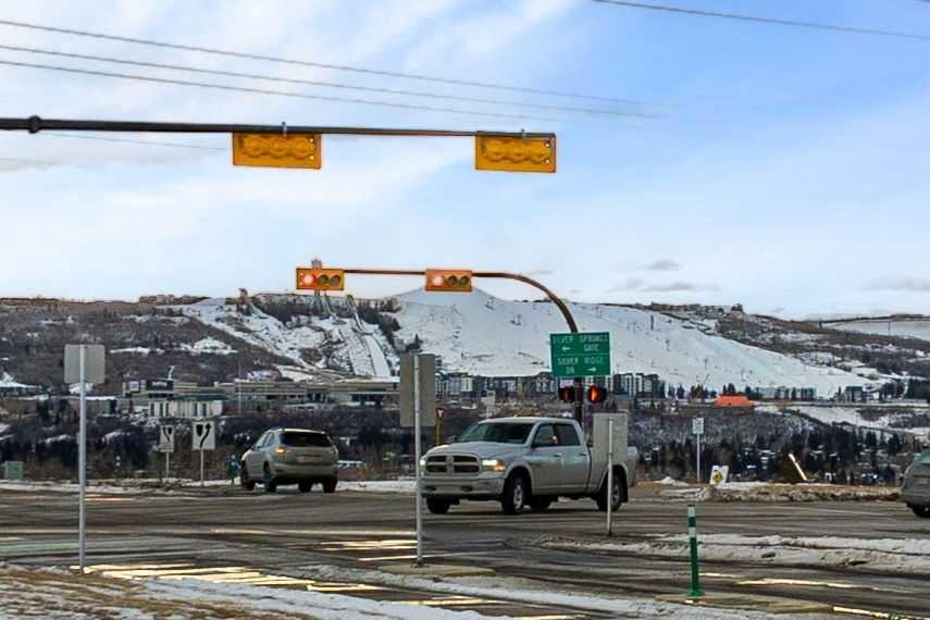 198 Silver Brook Road Nw, Calgary, AB - Outdoor With View