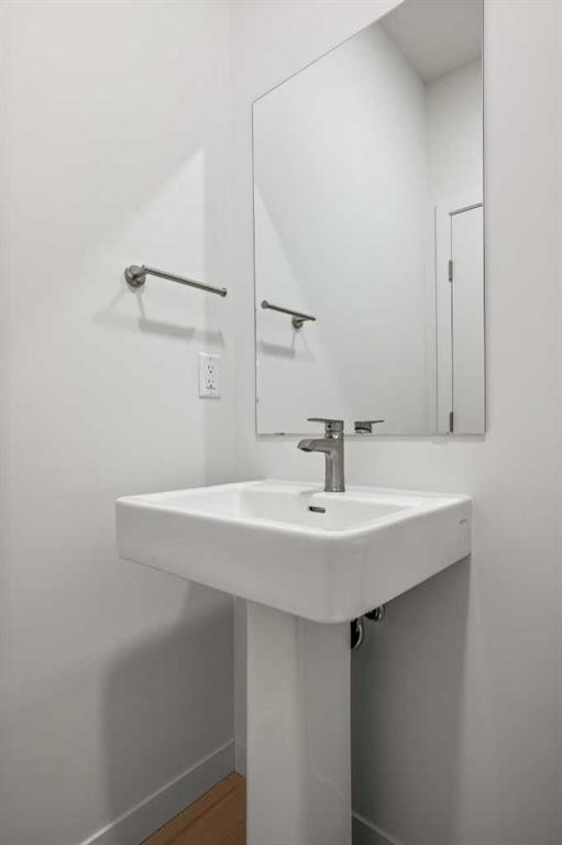 31 Heritage Heath, Cochrane, AB - Indoor Photo Showing Bathroom