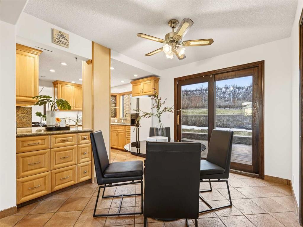 511 Ranch Estates Place Nw, Calgary, AB - Indoor Photo Showing Dining Room