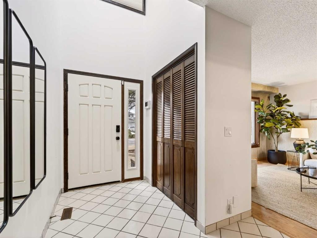 511 Ranch Estates Place Nw, Calgary, AB - Indoor Photo Showing Other Room