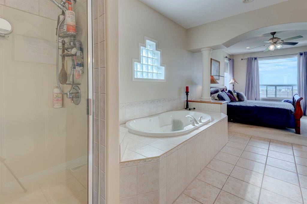 49 Arbour Crest Heights Nw, Calgary, AB - Indoor Photo Showing Bathroom