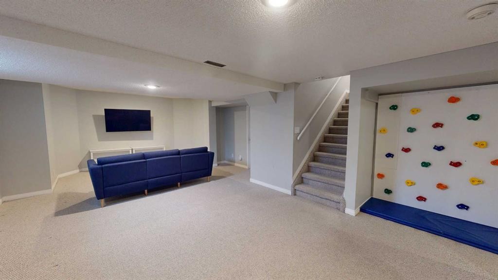 84 Sunmount Road Se, Calgary, AB - Indoor