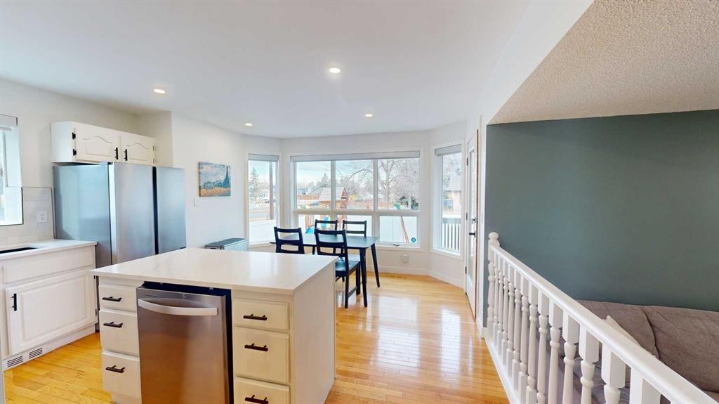 84 Sunmount Road Se, Calgary, AB - Indoor