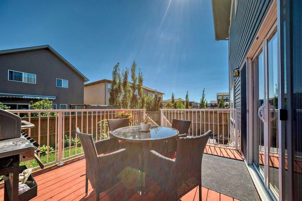 17 Walgrove Manor Se, Calgary, AB - Outdoor With Deck Patio Veranda With Exterior