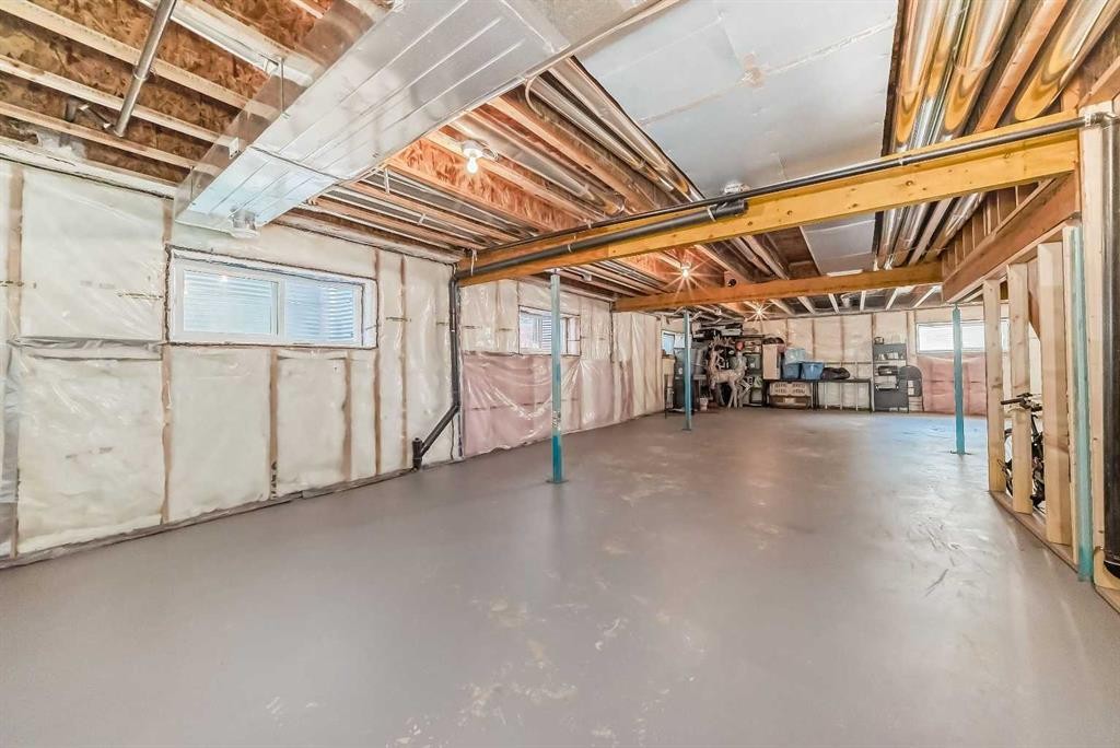 17 Walgrove Manor Se, Calgary, AB - Indoor Photo Showing Basement