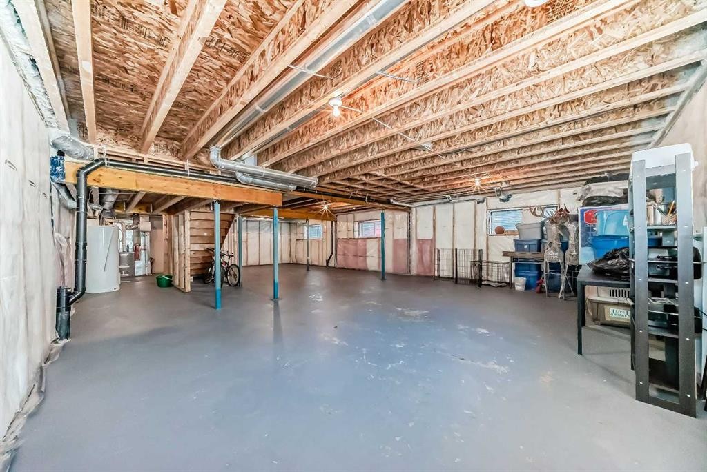 17 Walgrove Manor Se, Calgary, AB - Indoor Photo Showing Basement
