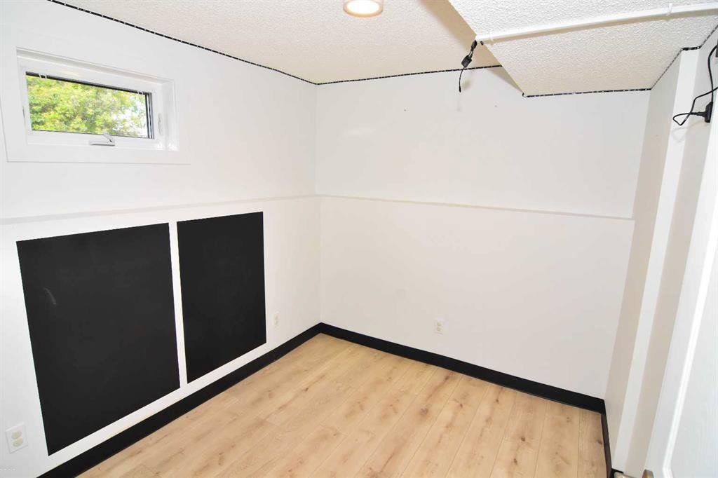 309 Main Street Nw, Airdrie, AB