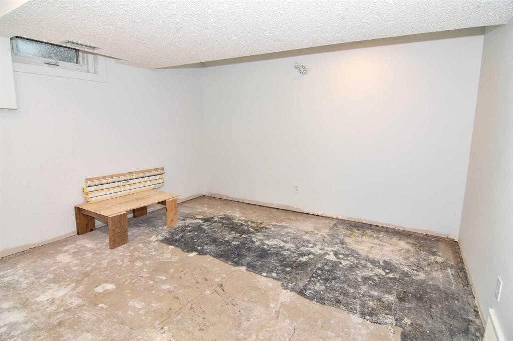 309 Main Street Nw, Airdrie, AB