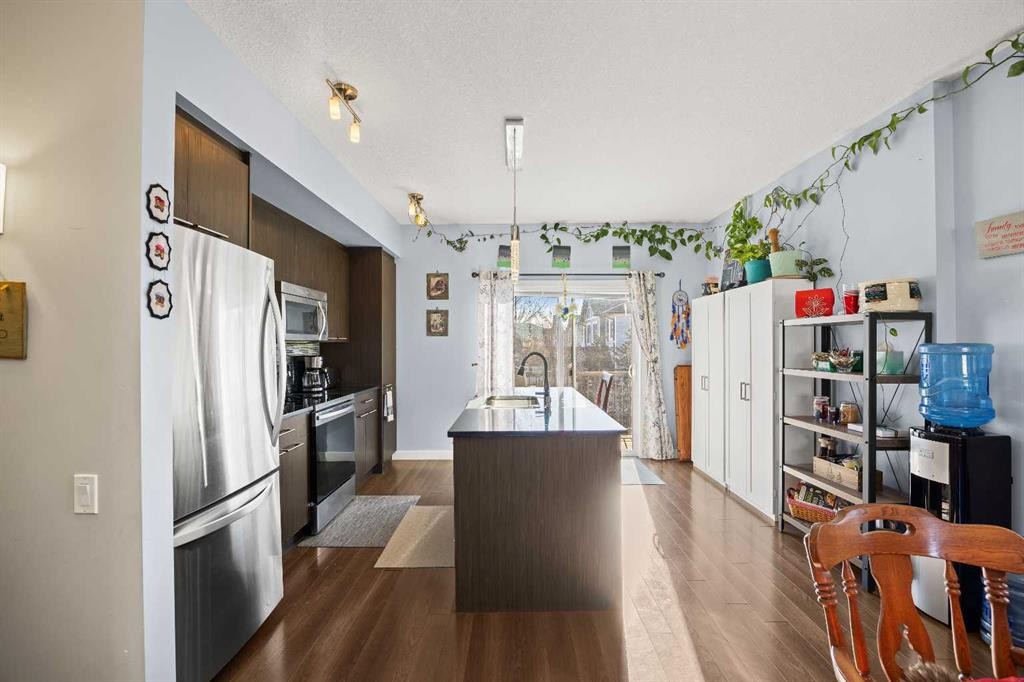 319 Taralake Way Ne, Calgary, AB - Indoor Photo Showing Kitchen