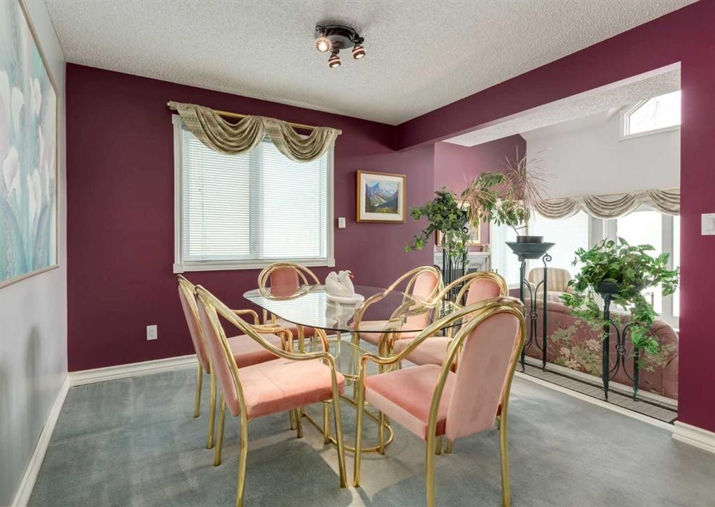 164 Hawksbrow Drive Nw, Calgary, AB - Indoor Photo Showing Dining Room
