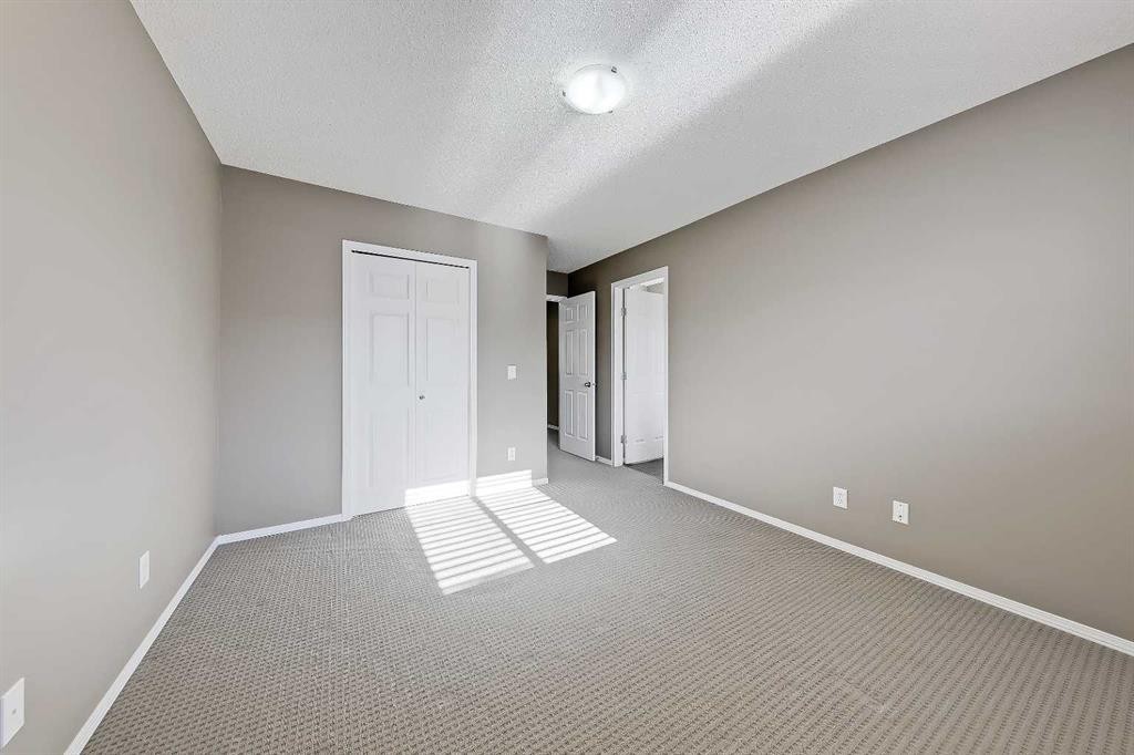 161 Eversyde Common Sw, Calgary, AB - Indoor Photo Showing Other Room