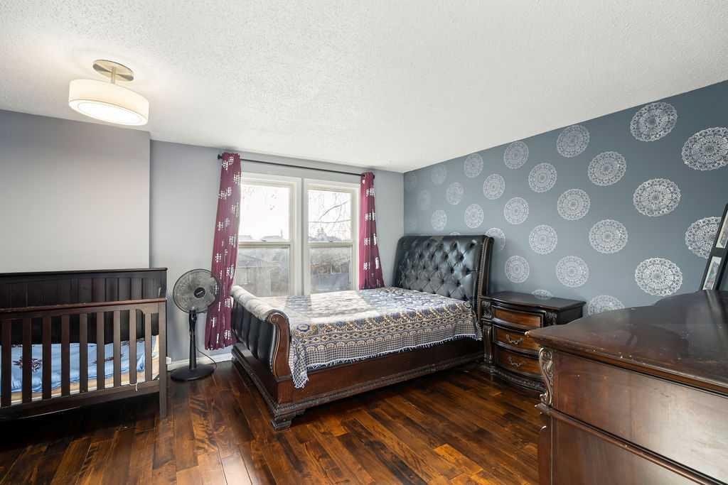 74 Castledale Way Ne, Calgary, AB - Indoor Photo Showing Bedroom