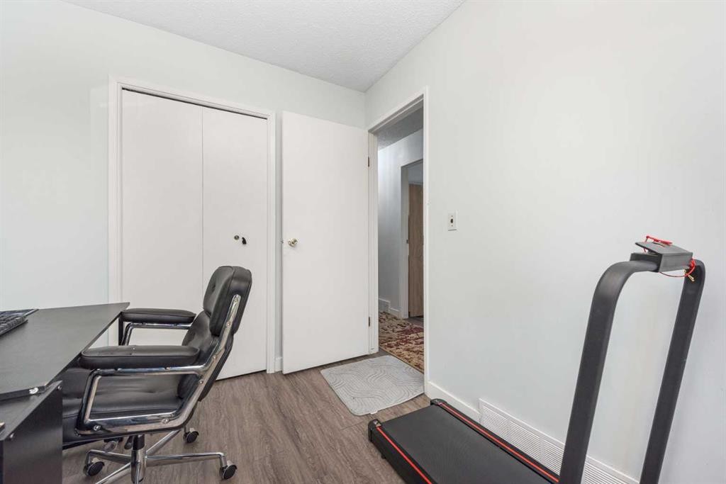 144 Rundleson Place Ne, Calgary, AB - Indoor Photo Showing Office