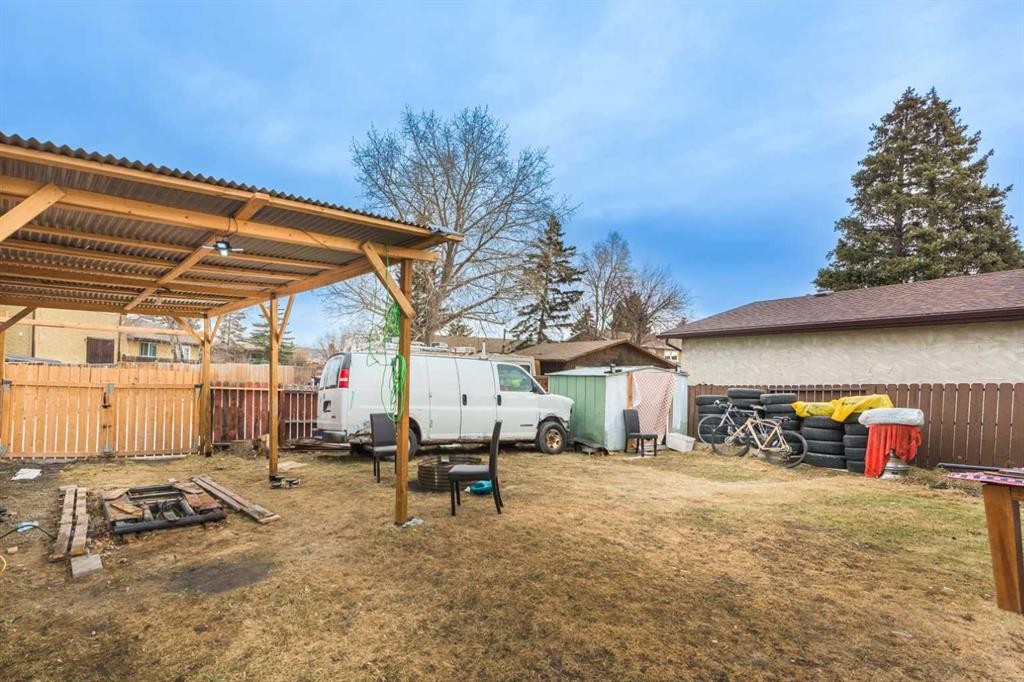 144 Rundleson Place Ne, Calgary, AB - Outdoor