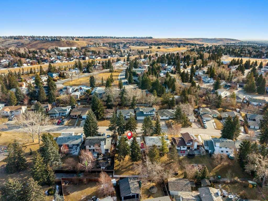 5813 Dalcastle Crescent Nw, Calgary, AB - Outdoor With View