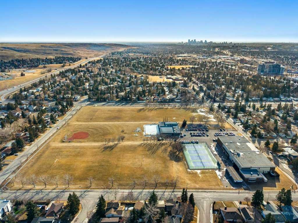 5813 Dalcastle Crescent Nw, Calgary, AB - Outdoor With View