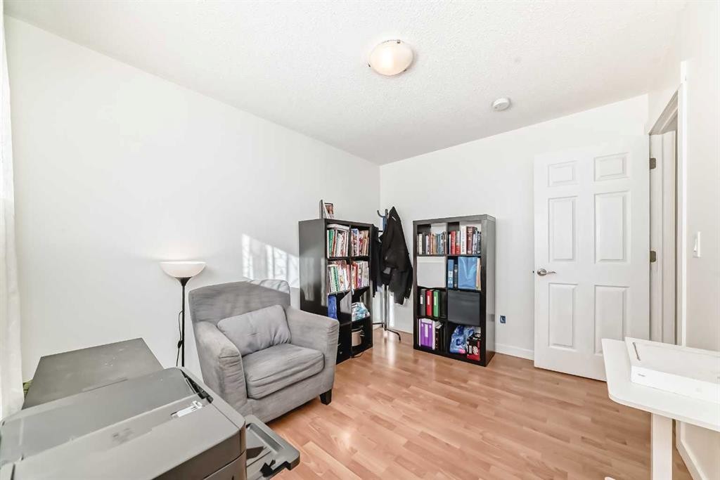 5903 4 Avenue Ne, Calgary, AB - Indoor
