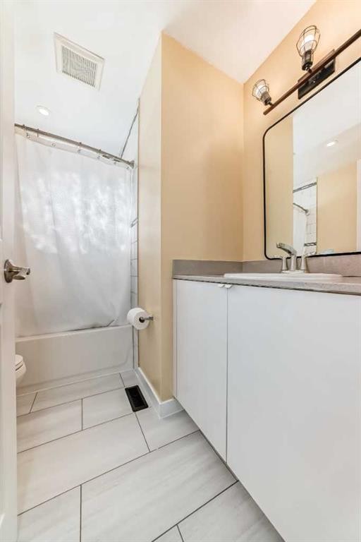 5903 4 Avenue Ne, Calgary, AB - Indoor