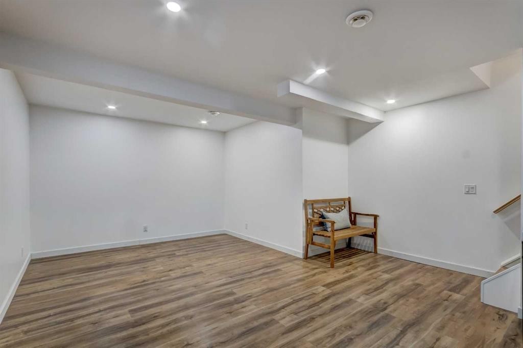 27 Rivercrest Circle Se, Calgary, AB - Indoor