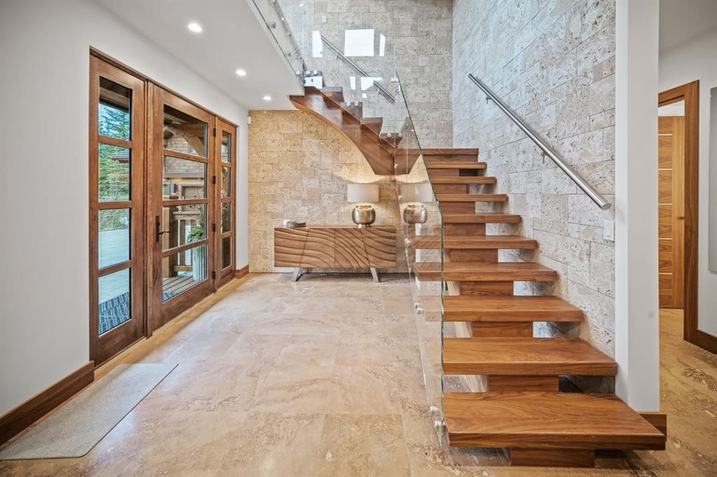 118 Cairns Landing, Canmore, AB - Indoor Photo Showing Other Room