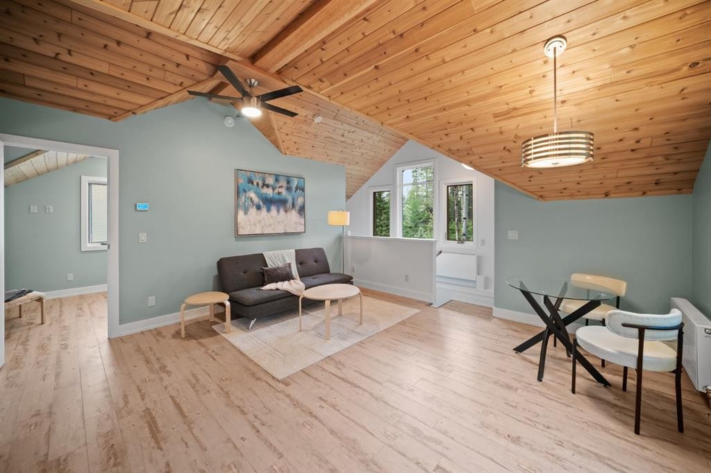 118 Cairns Landing, Canmore, AB - Indoor