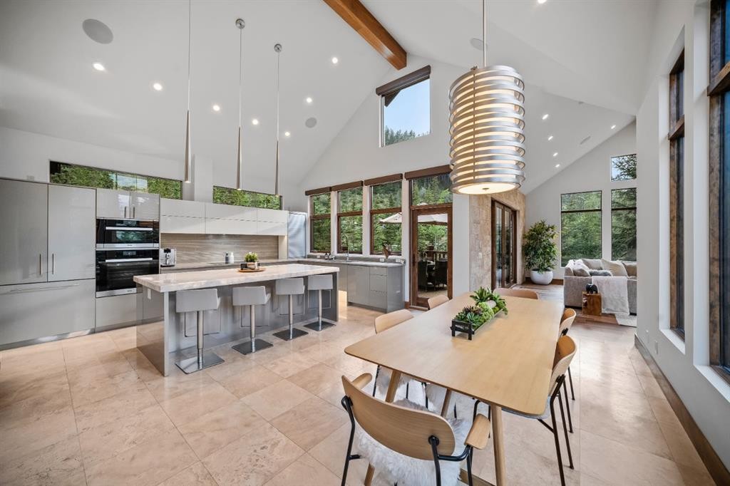 118 Cairns Landing, Canmore, AB - Indoor