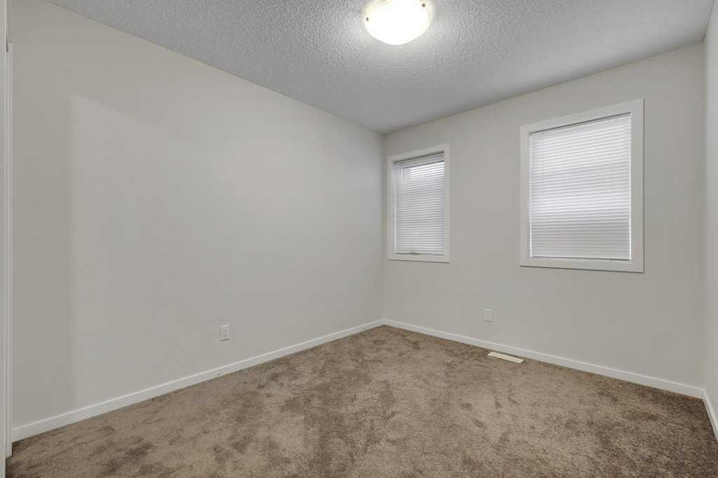 1465 148 Avenue Nw, Calgary, AB - Indoor Photo Showing Other Room