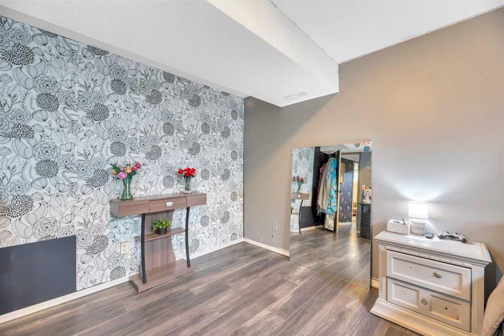 512 Highland Close, Strathmore, AB