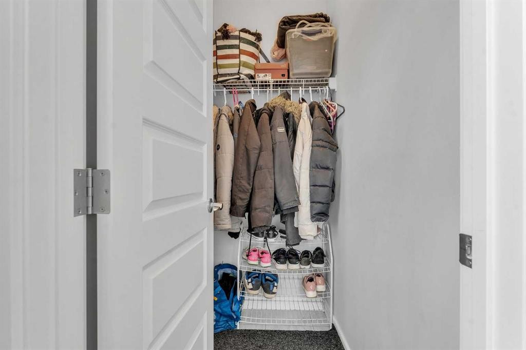 7 Corner Meadows Common Ne, Calgary, AB - Indoor