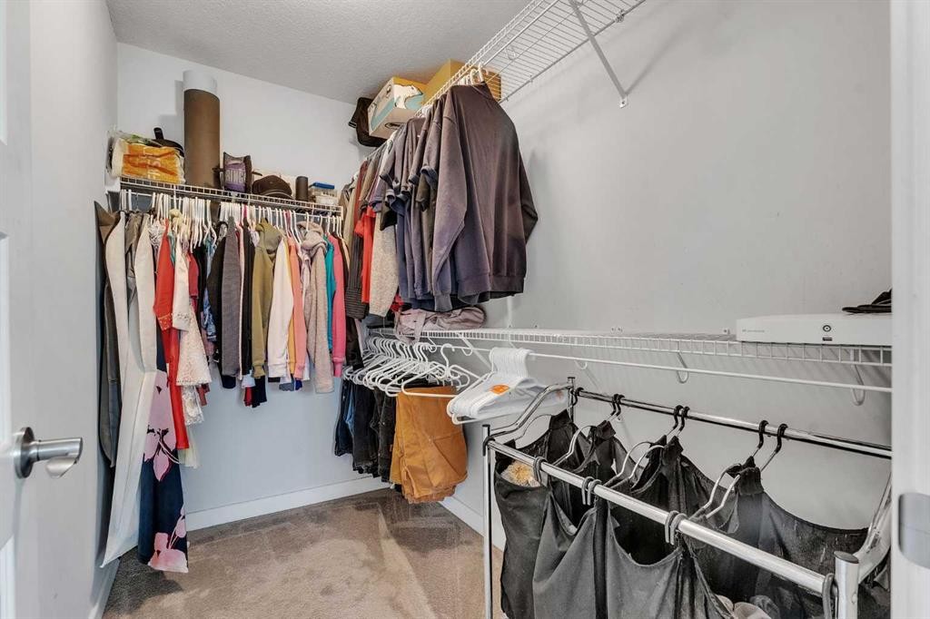 7 Corner Meadows Common Ne, Calgary, AB - Indoor With Storage