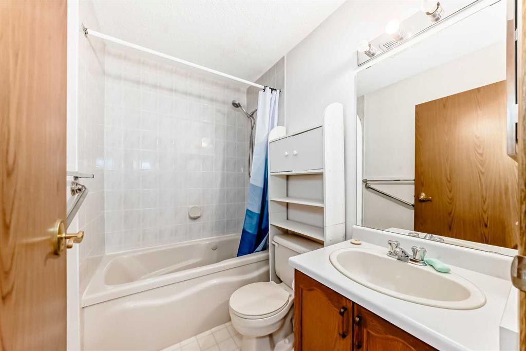 108-1 Aberdeen Way, Stony Plain, AB - Indoor Photo Showing Bathroom