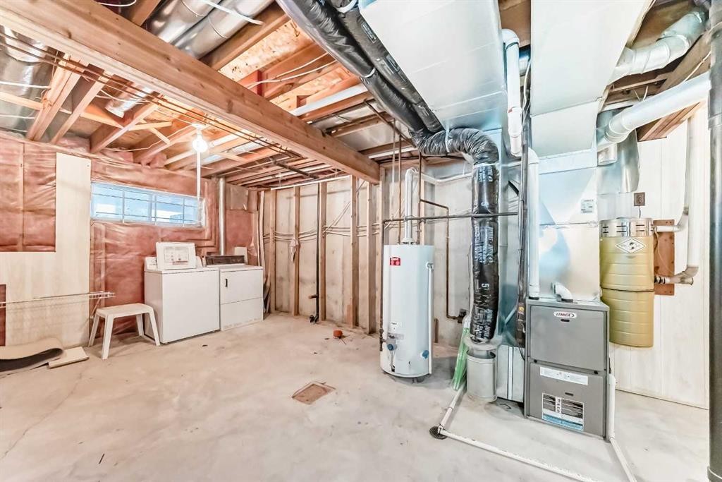 108-1 Aberdeen Way, Stony Plain, AB - Indoor Photo Showing Basement