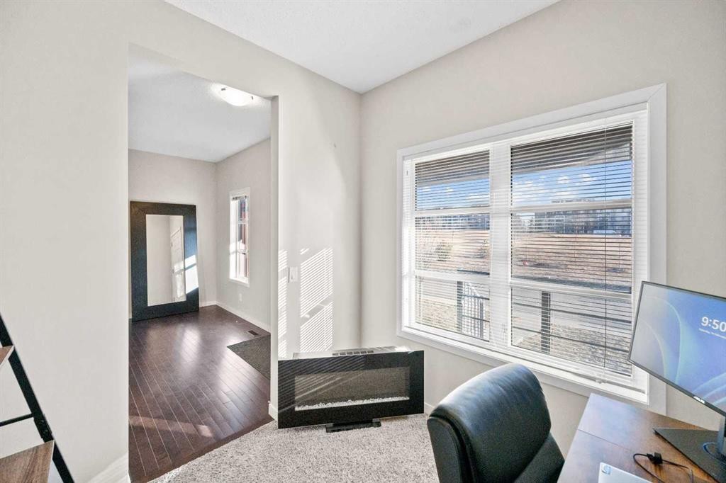 112 Copperpond Park, Calgary, AB - Indoor Photo Showing Other Room