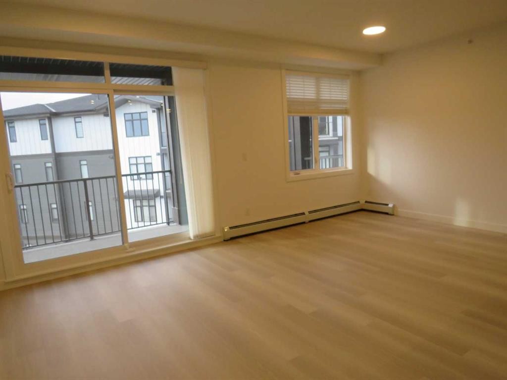 403-70 Sage Hill Walk Nw, Calgary, AB - Indoor Photo Showing Other Room