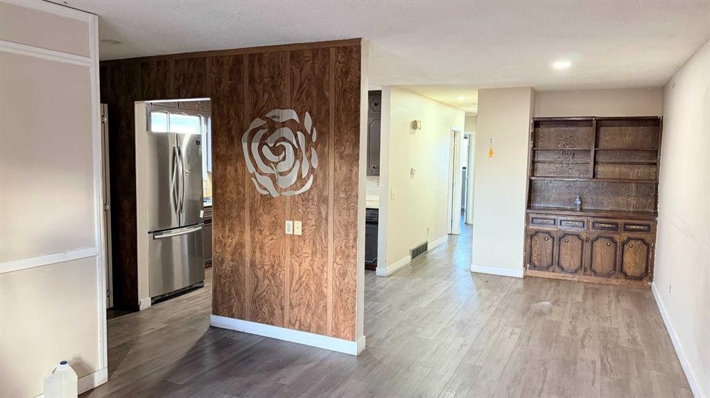 3802 44 Avenue Ne, Calgary, AB - Indoor Photo Showing Other Room