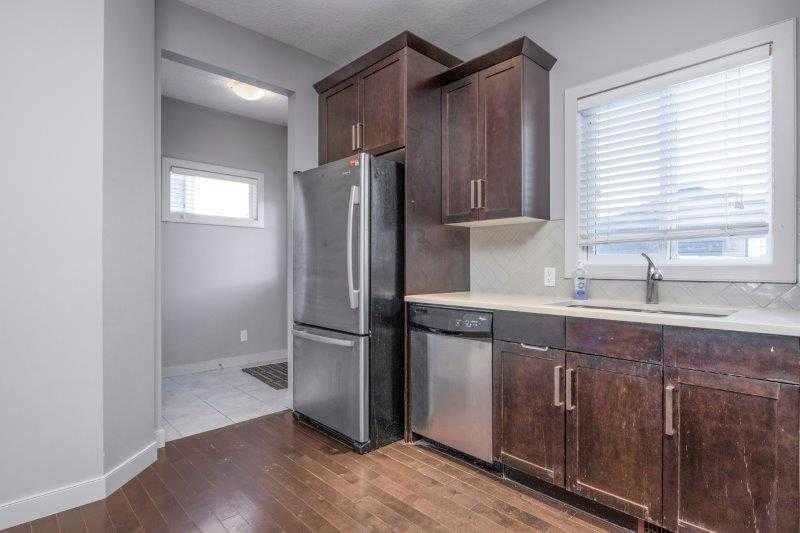 226 Redstone Drive Ne, Calgary, AB - Indoor Photo Showing Kitchen