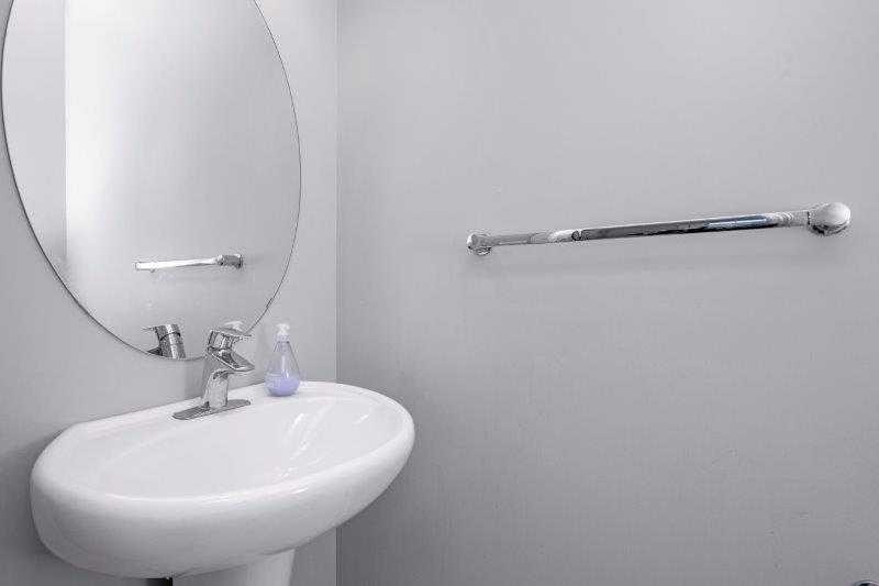 226 Redstone Drive Ne, Calgary, AB - Indoor Photo Showing Bathroom