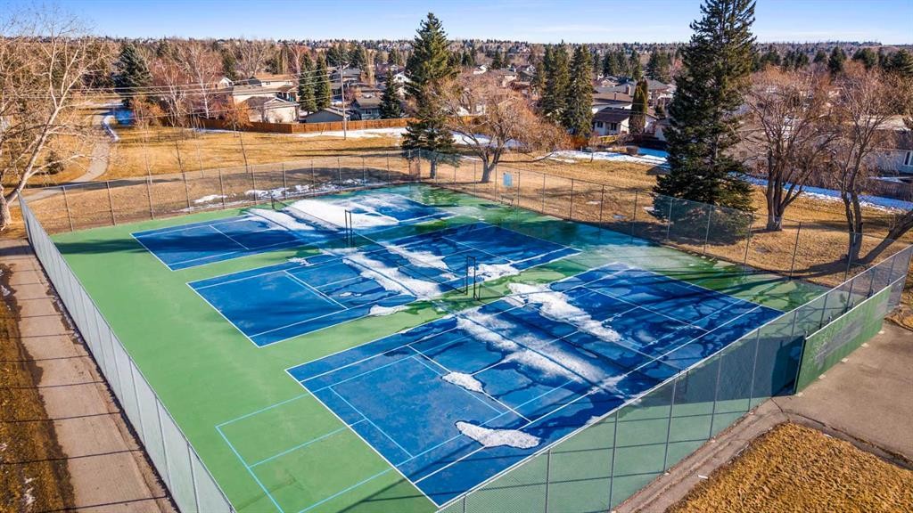 116 Deer Run Close Se, Calgary, AB - Outdoor With View