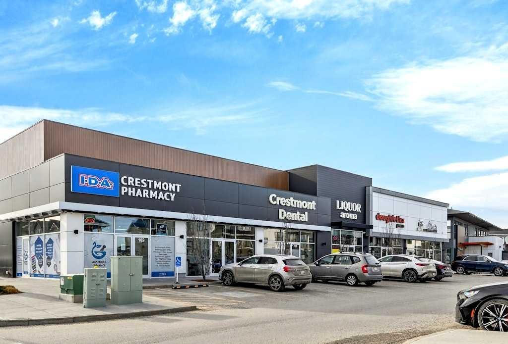 168 Crestridge Common Sw, Calgary, AB - Outdoor