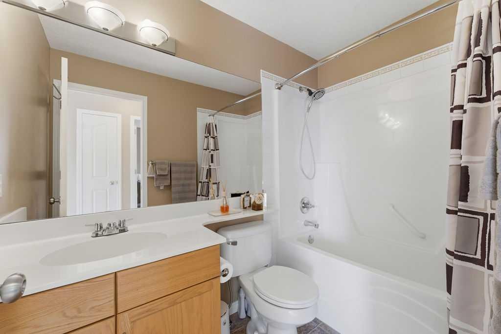 178 Kincora View Nw, Calgary, AB - Indoor Photo Showing Bathroom