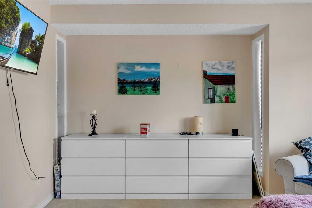 43 Covington Rise Ne, Calgary, AB - Indoor