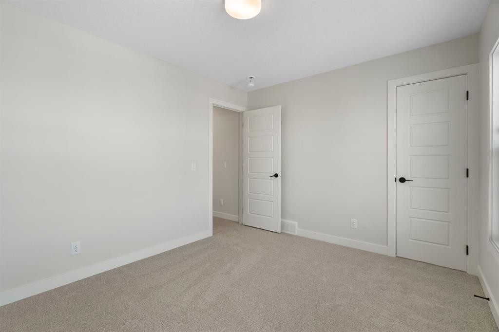 338 Rivercrest Road, Cochrane, AB