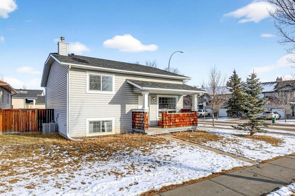 250 Cimarron Boulevard, Okotoks, AB - Outdoor